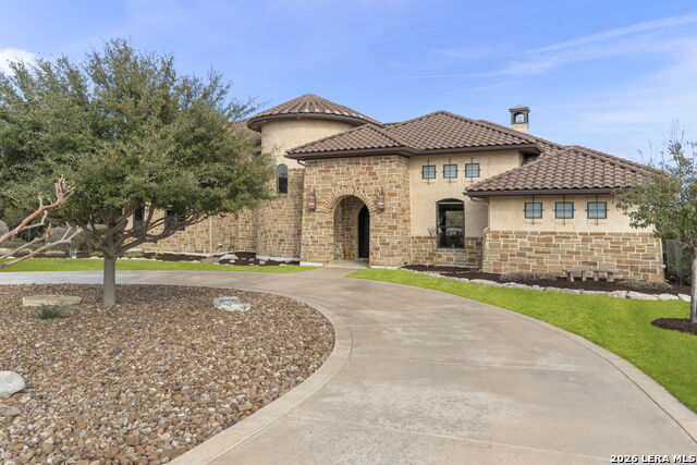 Listing photo id 84 for 1039 Bluewater Place