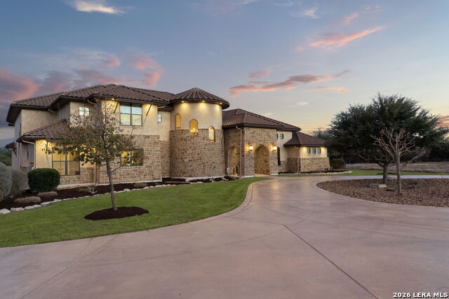 Listing photo id 87 for 1039 Bluewater Place