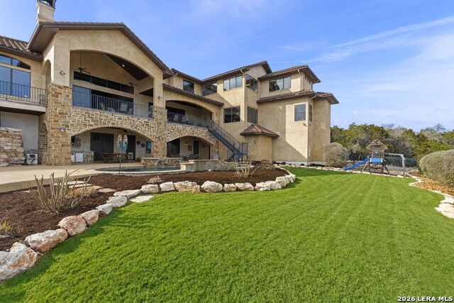 Listing photo id 90 for 1039 Bluewater Place