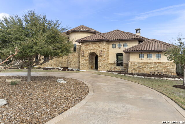 Listing photo id 93 for 1039 Bluewater Place