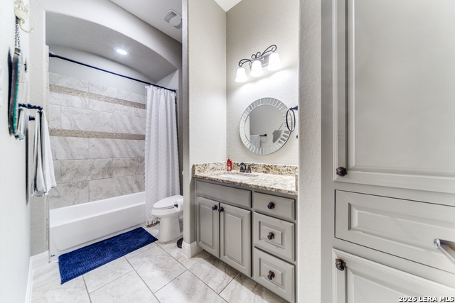 Image 33 of 44 For 148 Woodland