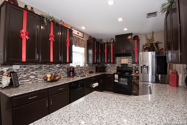 Image 13 of 34 For 9643 Pleasanton Bluff