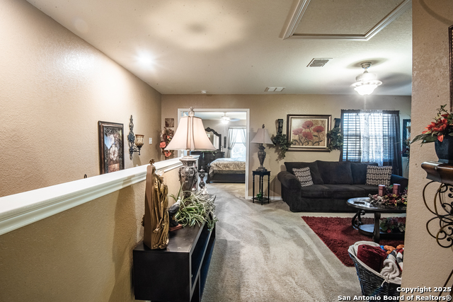 Image 19 of 34 For 9643 Pleasanton Bluff