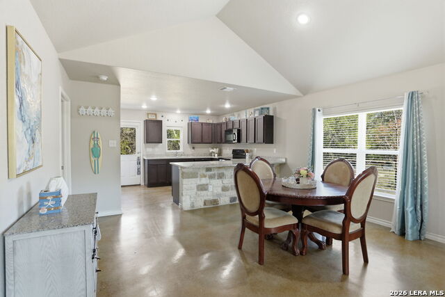 Image 6 of 23 For 341 Ridge  