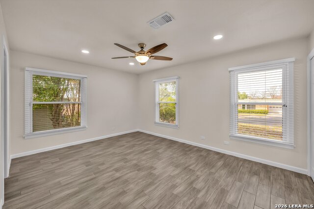 Image 21 of 34 For 130 Dawnridge