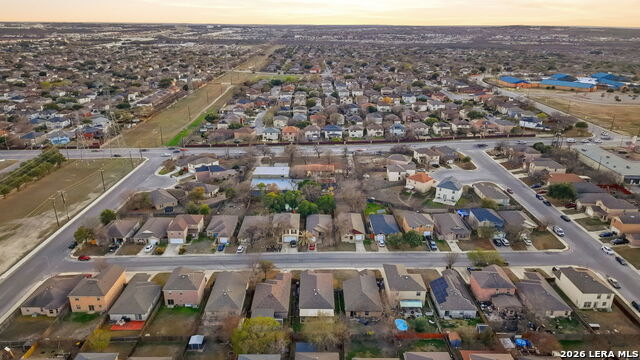 Image 27 of 30 For 10727 Shaencrossing