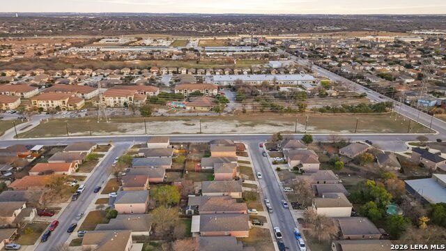 Image 29 of 30 For 10727 Shaencrossing