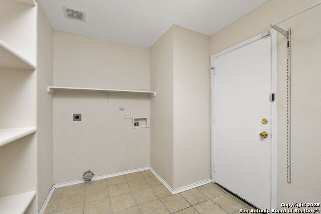 Image 17 of 39 For 7611 Cedar Farm