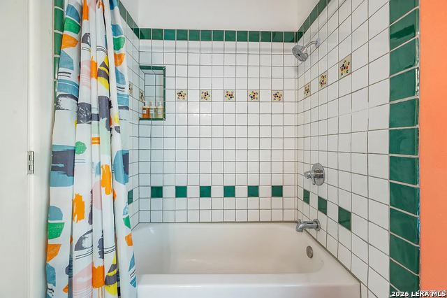 Image 12 of 18 For 513 Rosewood Ave W