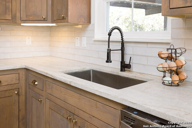 Image 7 of 25 For 119 B Mountain Top Trl