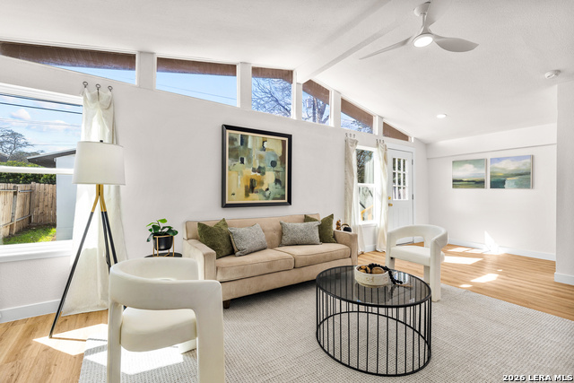 Image 13 of 33 For 534 Brightwood Pl