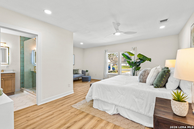 Image 14 of 33 For 534 Brightwood Pl