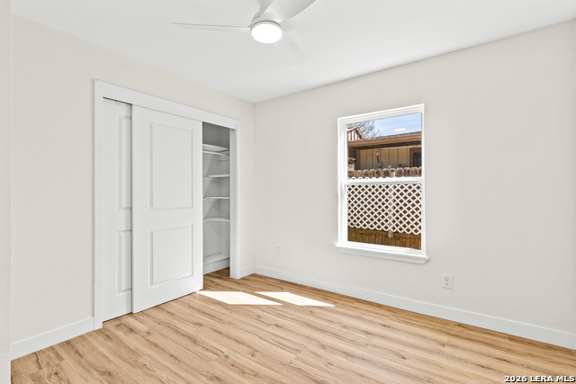 Image 24 of 33 For 534 Brightwood Pl