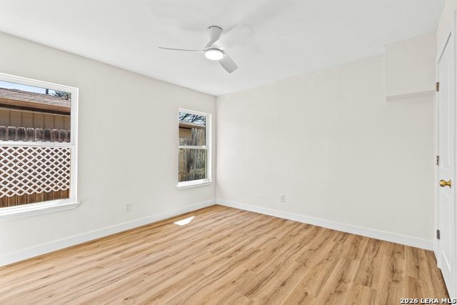 Image 28 of 33 For 534 Brightwood Pl