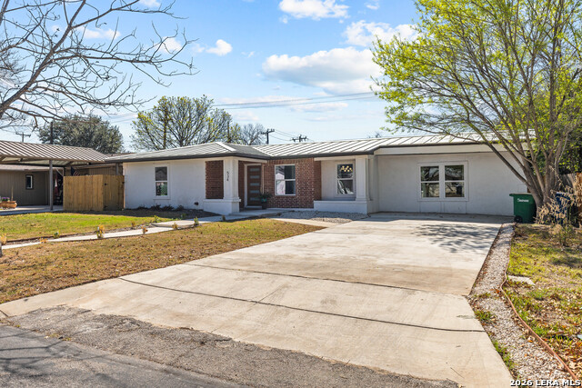 Image 3 of 33 For 534 Brightwood Pl