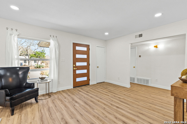 Image 4 of 33 For 534 Brightwood Pl