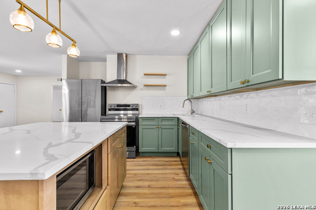 Image 9 of 33 For 534 Brightwood Pl