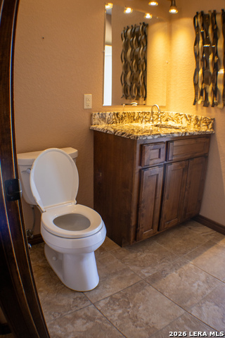 Image 22 of 53 For 201 Abrego Lake