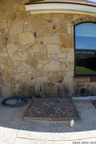 Image 38 of 53 For 201 Abrego Lake