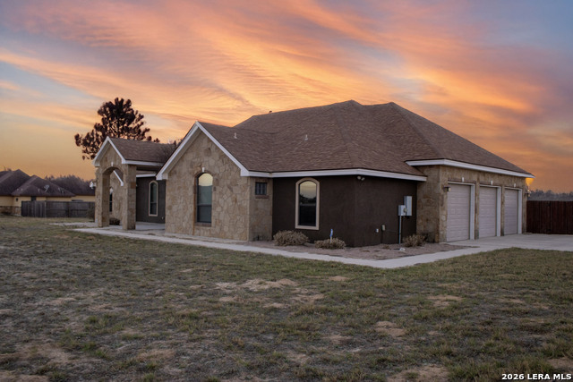 Image 46 of 53 For 201 Abrego Lake