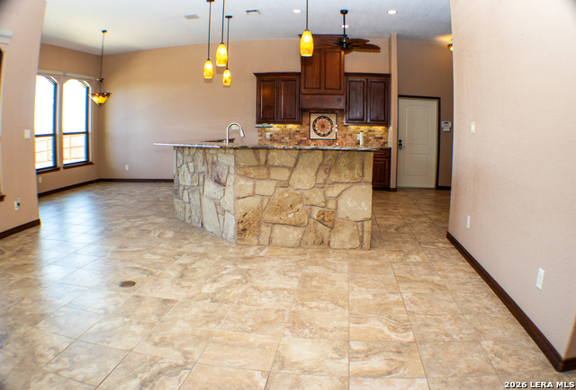 Image 6 of 53 For 201 Abrego Lake