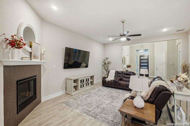 Image 11 of 57 For 24718 Resort Pkwy