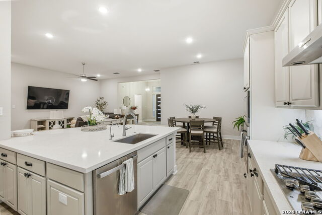 Image 17 of 57 For 24718 Resort Pkwy