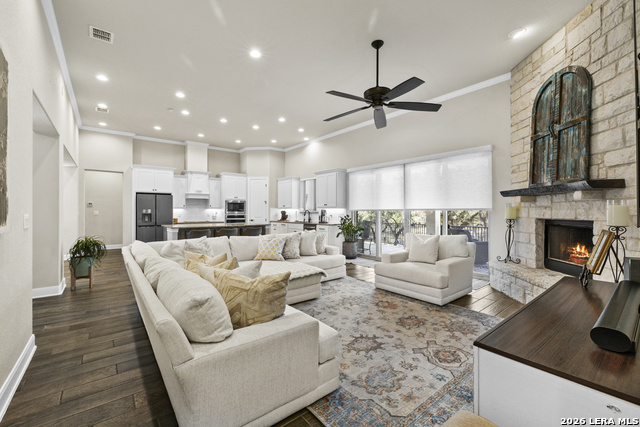 Image 10 of 41 For 431 Hidden Springs