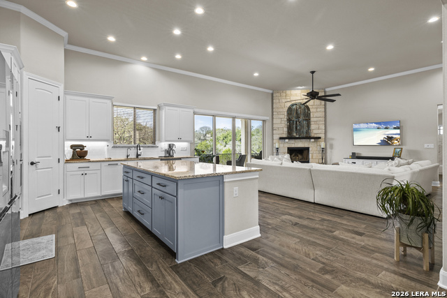 Image 12 of 41 For 431 Hidden Springs