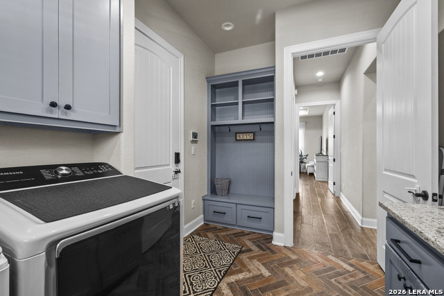 Image 20 of 41 For 431 Hidden Springs