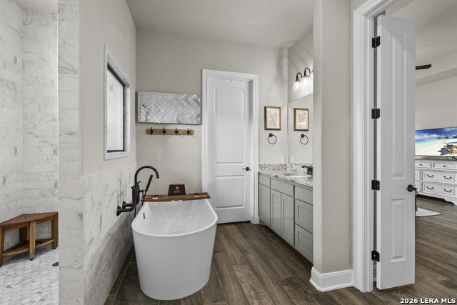 Image 24 of 41 For 431 Hidden Springs