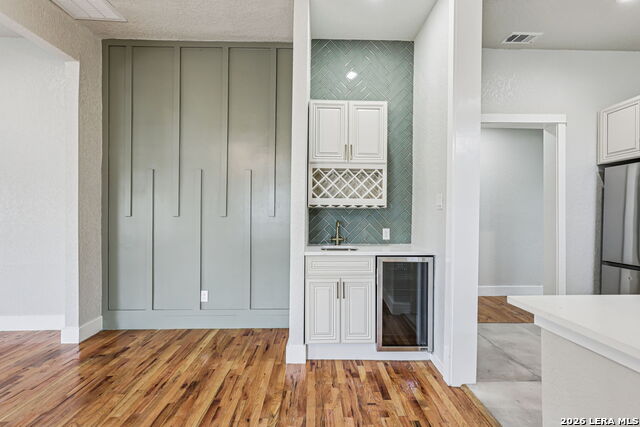 Image 10 of 29 For 826 Dawson  