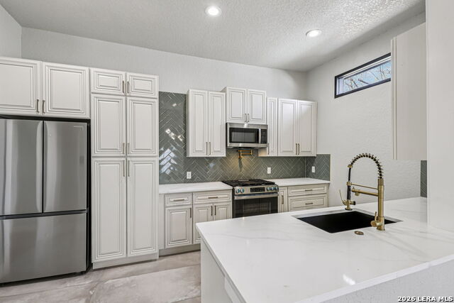 Image 11 of 29 For 826 Dawson  