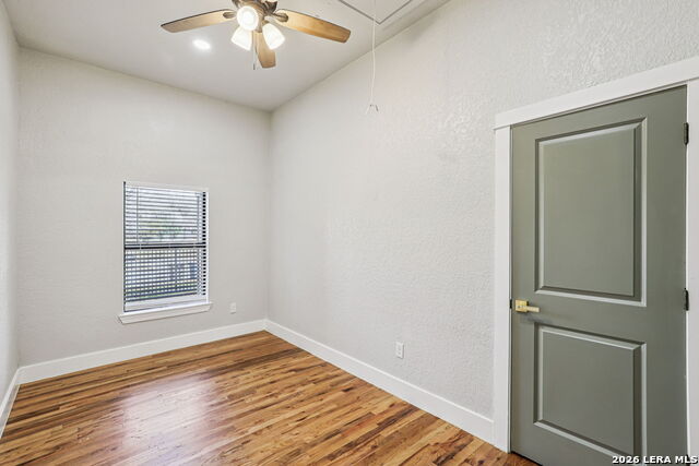 Image 14 of 29 For 826 Dawson  