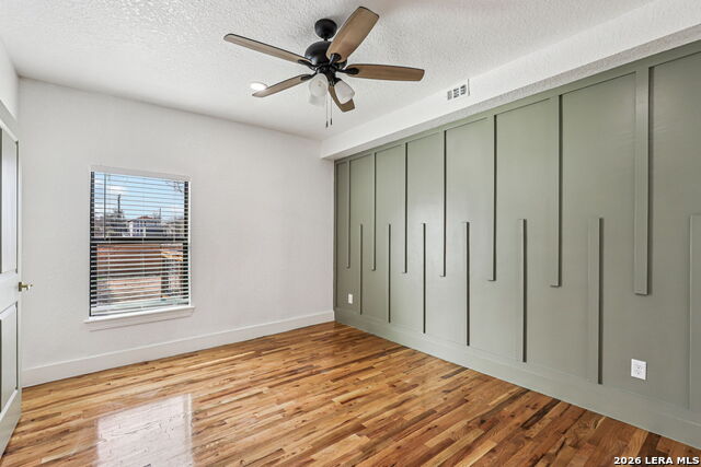 Image 19 of 29 For 826 Dawson  