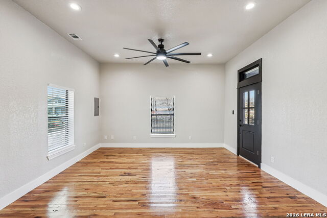 Image 6 of 29 For 826 Dawson  