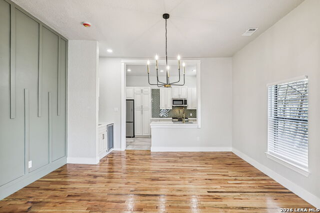 Image 9 of 29 For 826 Dawson  