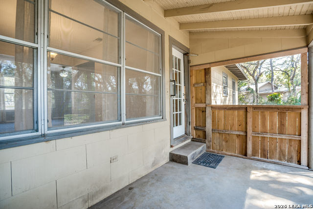 Image 21 of 25 For 102 Krameria Dr.