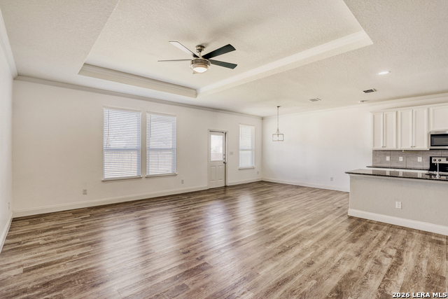 Listing photo id 9 for 7231 Capricorn Way