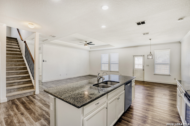 Listing photo id 7 for 7231 Capricorn Way