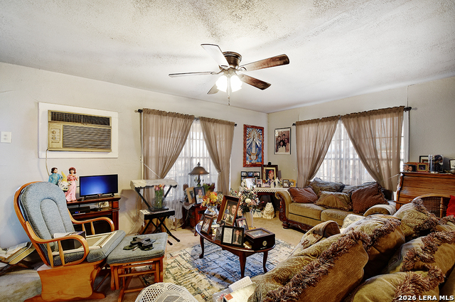 Image 9 of 22 For 2740 Churchill