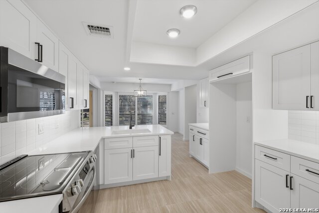 Image 10 of 25 For 802 Sherman Oak