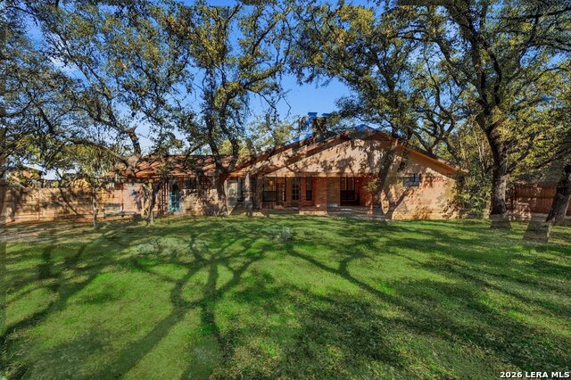 Image 24 of 25 For 802 Sherman Oak