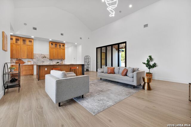 Image 11 of 52 For 109 Upper River Place