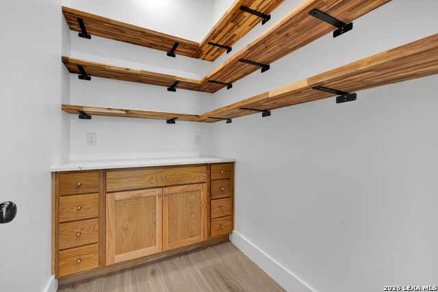 Image 17 of 52 For 109 Upper River Place