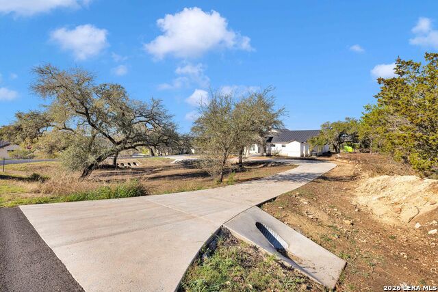 Image 3 of 52 For 109 Upper River Place