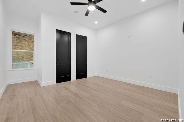 Image 38 of 52 For 109 Upper River Place