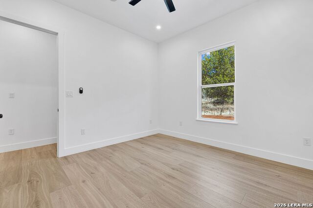 Image 39 of 52 For 109 Upper River Place