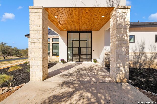 Image 6 of 52 For 109 Upper River Place