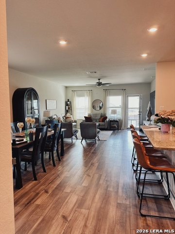 Image 4 of 29 For 3005 Charyn  